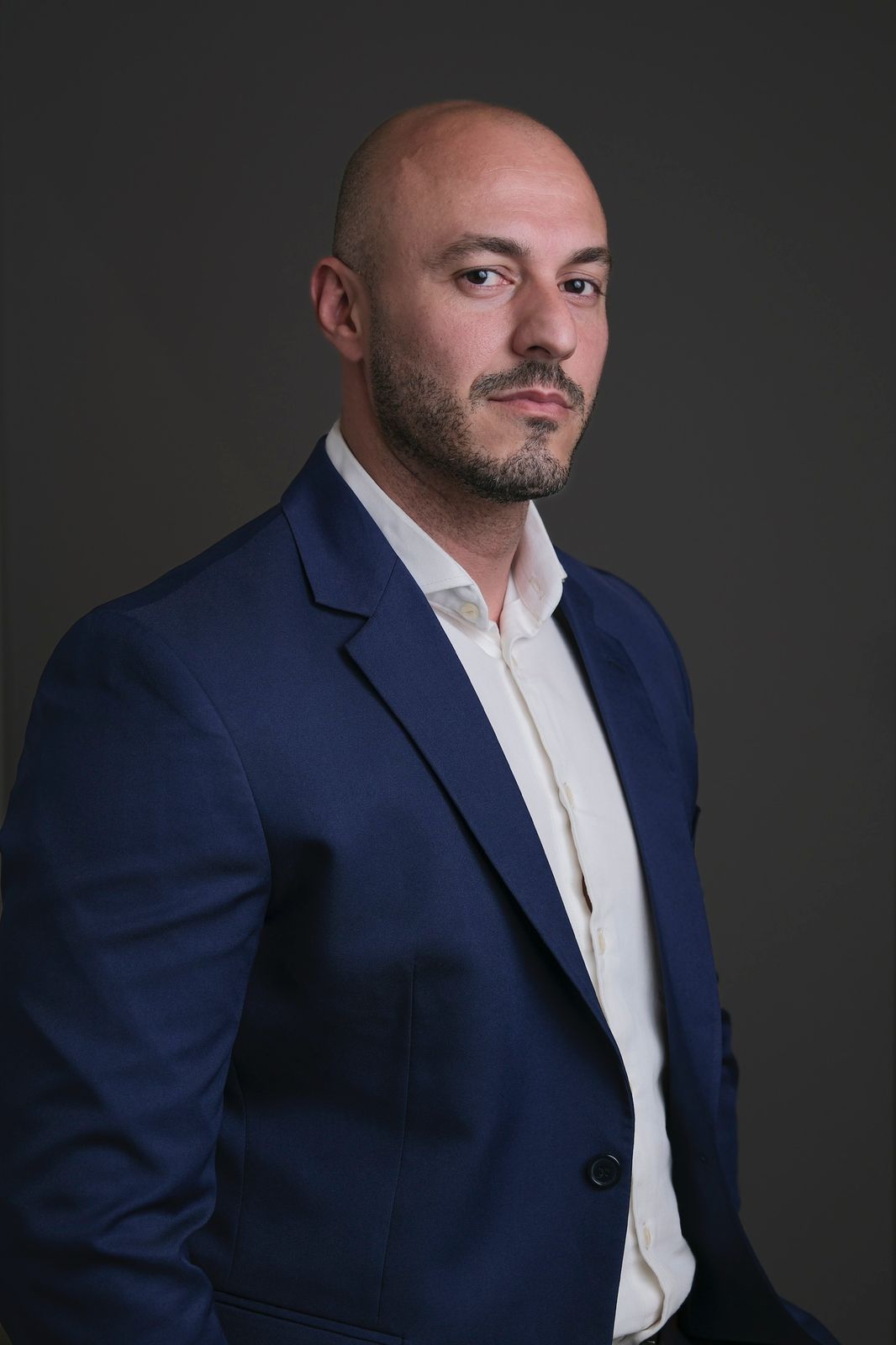 Dr. Thiago Caldeira